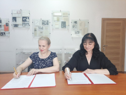 Падпісанне дамовы паміж БДАМЛМ і Нацыянальнай бібліятэкай Беларусі аб сумесным праекце