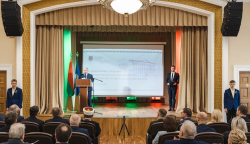 БДАМЛМ віншуе гістарычны факультэт БДУ з 90-годдзем