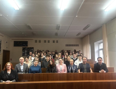 Дыялогавая пляцоўка БДАМЛМ і філалагічнага факультэта БДУ, прысвечаная Дню Перамогі