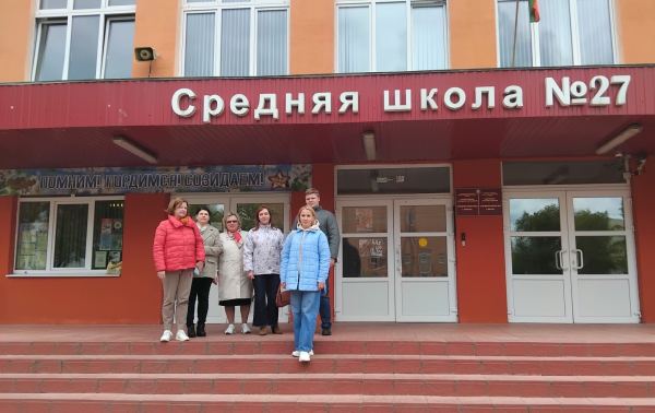 Работнікі БДАМЛМ наведалі спектакль «Бах-бах-бах»