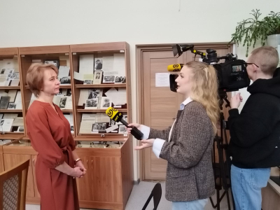 СМІ пра адкрыццё юбілейнай выставы “Крыніца натхнення –жыццё народа” ў БДАМЛМ