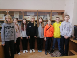 “Архівы – школе”: экскурсія БДАМЛМ, прысвечаная падзеям 1917 года