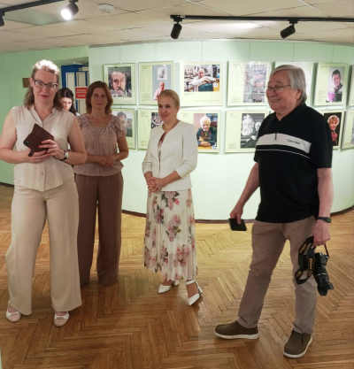 БДАМЛМ наведаў выставу фотадакументаліста Юрыя Сяргеевіча Іванова «Ах, вернісаж, ах, вернісаж…»
